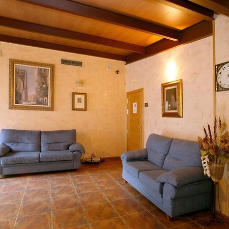Hotel Las Murallas Avila Bagian luar foto
