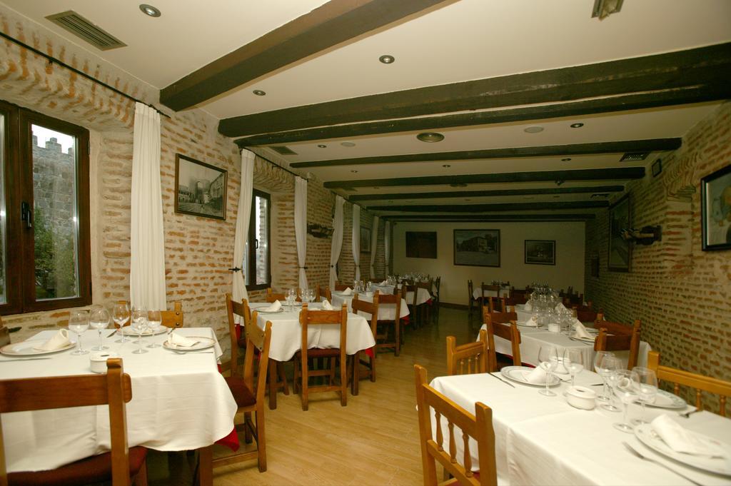 Hotel Las Murallas Avila Bagian luar foto