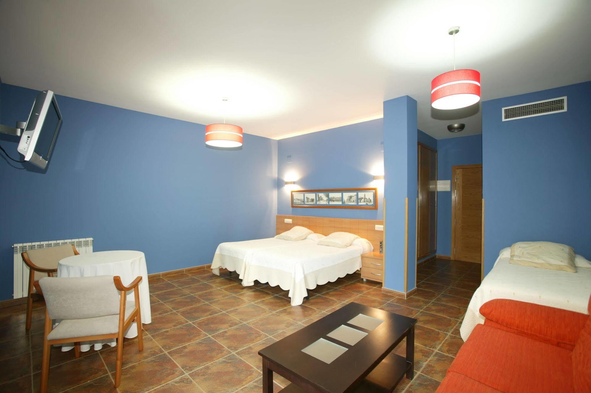 Hotel Las Murallas Avila Bagian luar foto