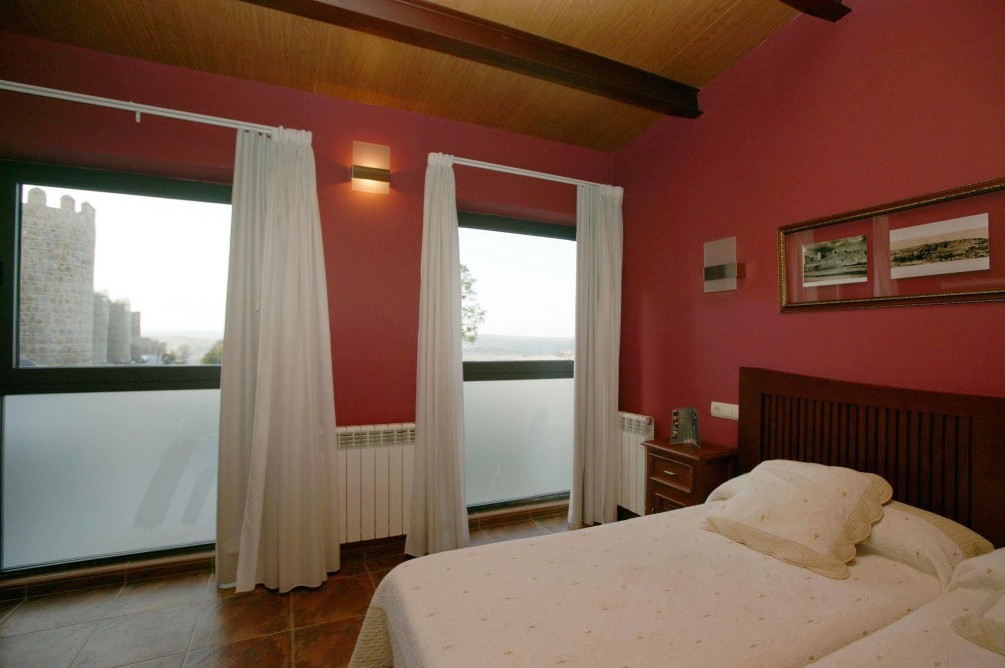 Hotel Las Murallas Avila Bagian luar foto