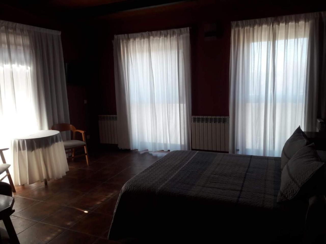 Hotel Las Murallas Avila Bagian luar foto